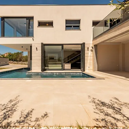 Weiss Villa